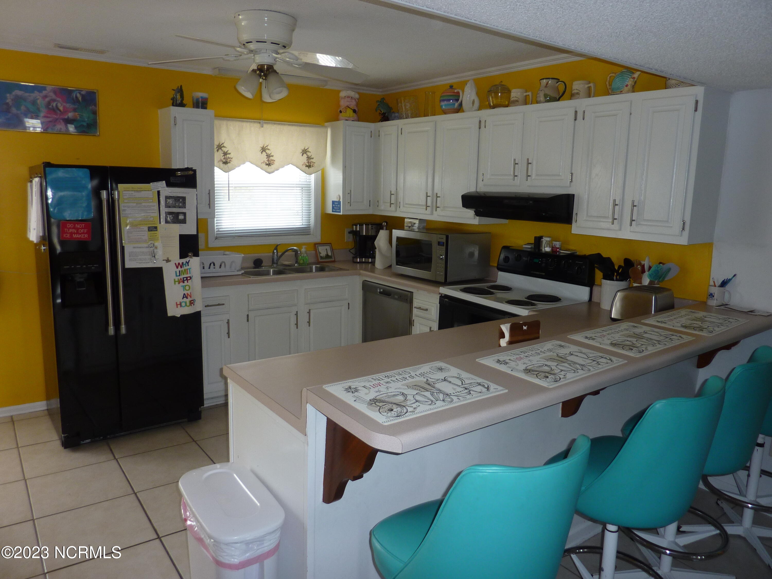 103 Pond Drive Atlantic Beach, NC 28512 - Photo 7 of 15 Kitchen