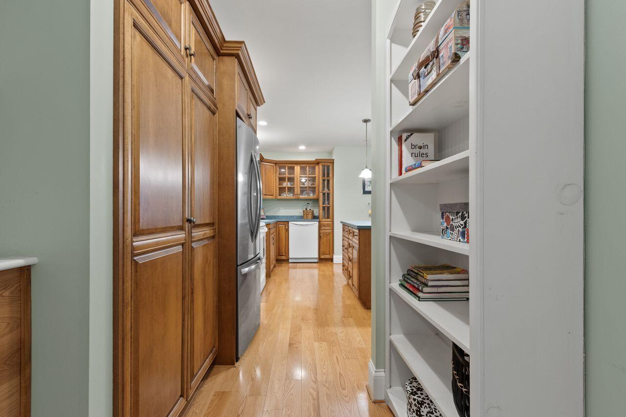 330 Main Street, Unit 4 Cumberland, ME 04021 - Photo 27 of 45 20260714KJ-72033
