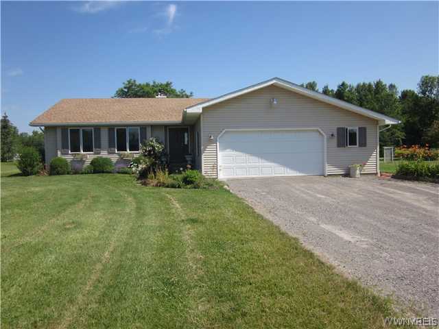 7381 Ellicott Road Hartland, NY 14094 - Photo 1 of 1 Exterior Front