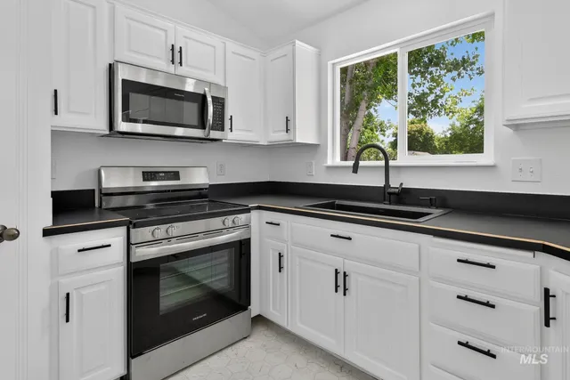 $529,000 | 3719 East Sage Court, Nampa, ID 83687