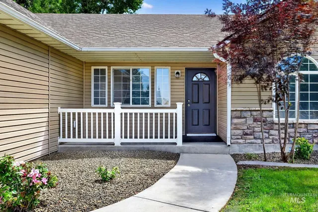 $529,000 | 3719 East Sage Court, Nampa, ID 83687