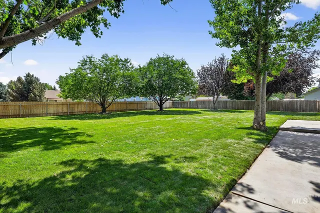 $529,000 | 3719 East Sage Court, Nampa, ID 83687