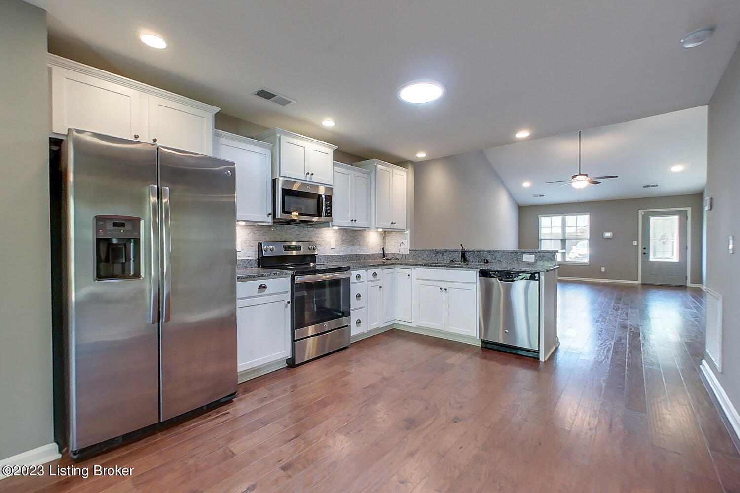 6551 Renate Road Louisville, KY 40291 - Photo 2 of 29 Kitchen with Stainless Appliances