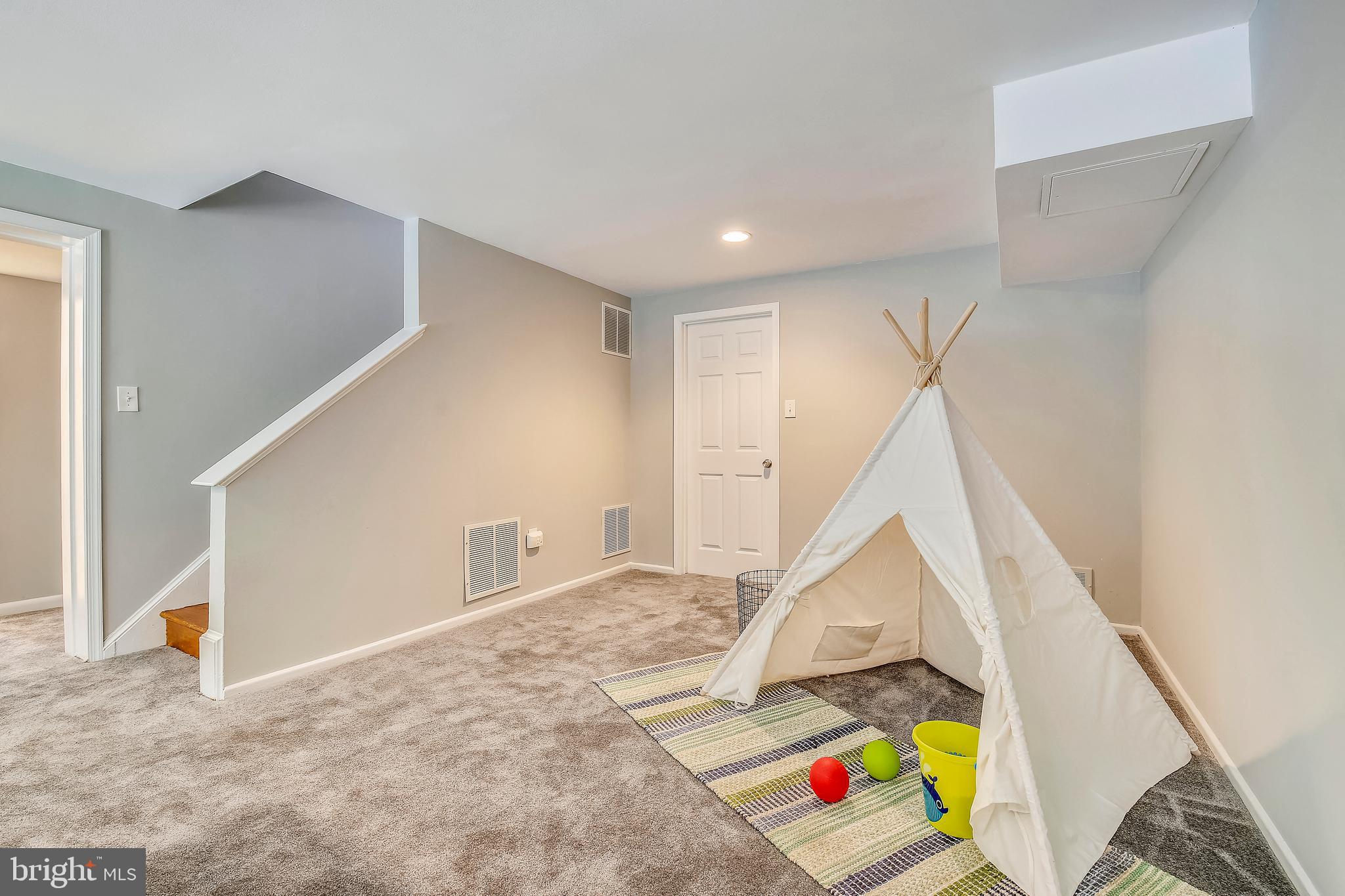 912 Lowander Lane Silver Spring, MD 20901 - Photo 26 of 41 Gallery Image 26