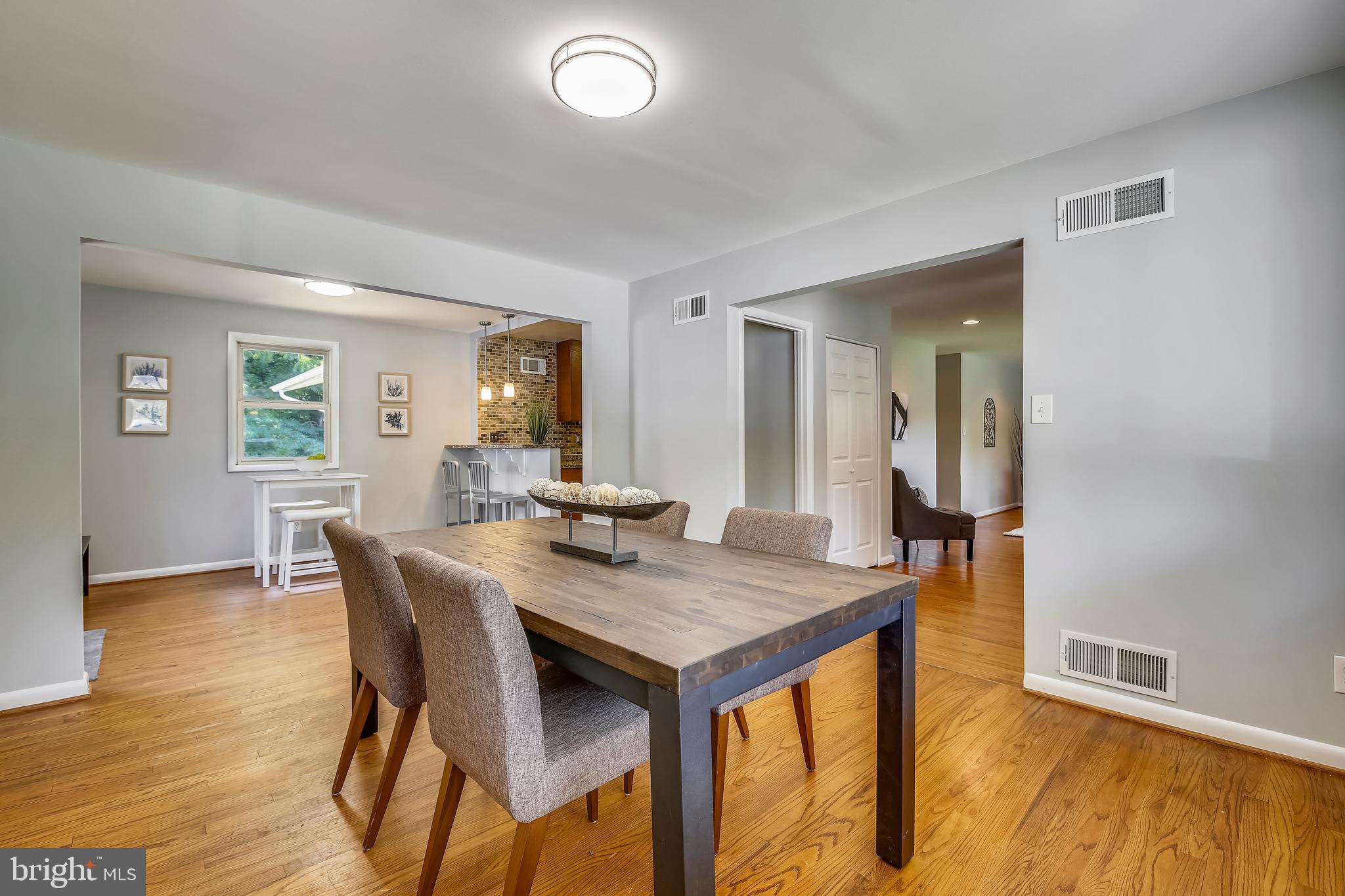 912 Lowander Lane Silver Spring, MD 20901 - Photo 10 of 41 Gallery Image 10