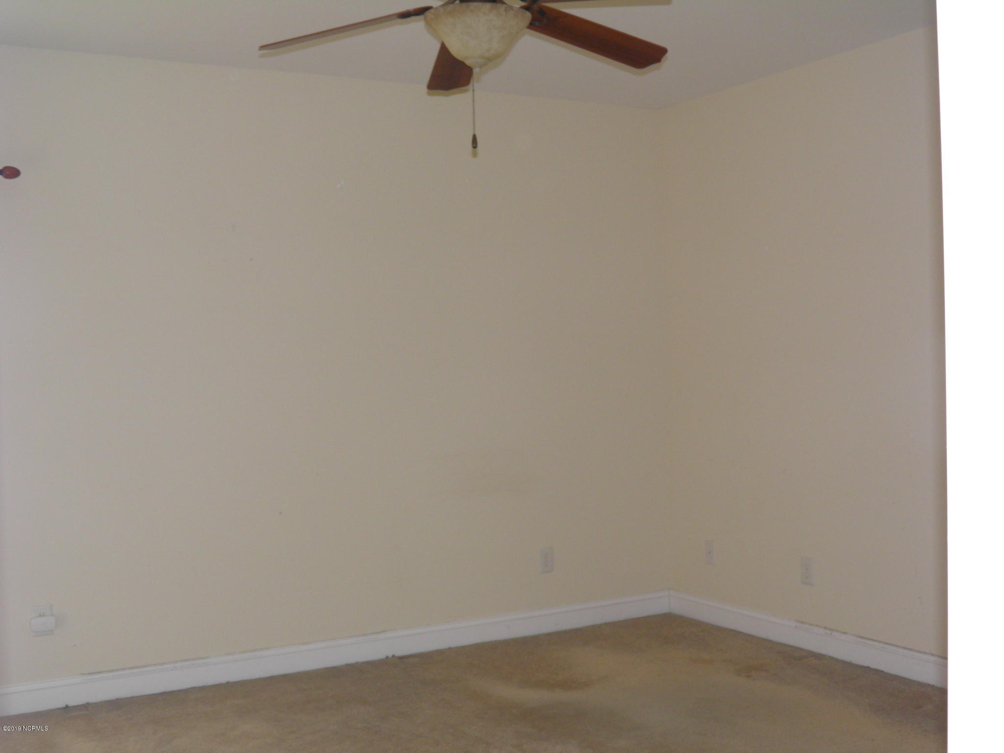 1700 Spring Pond Road Nashville, NC 27856 - Photo 9 of 19 Master bedroom