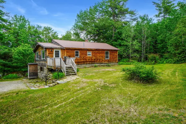 $239,900 | 401 Vernon Street, Bethel, ME 04217