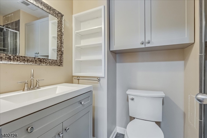 2405 Privet Way Bernards, NJ 07920 - Photo 13 of 26