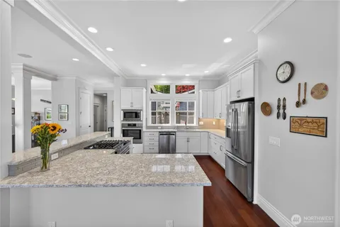 $1,250,000 | 1908 29th Place, Anacortes, WA 98221