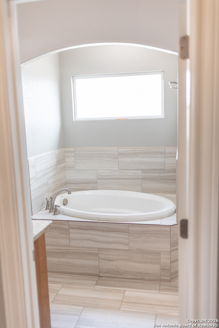 113 Ava Rdg Dr. La Vernia, TX 78121 - Photo 29 of 53