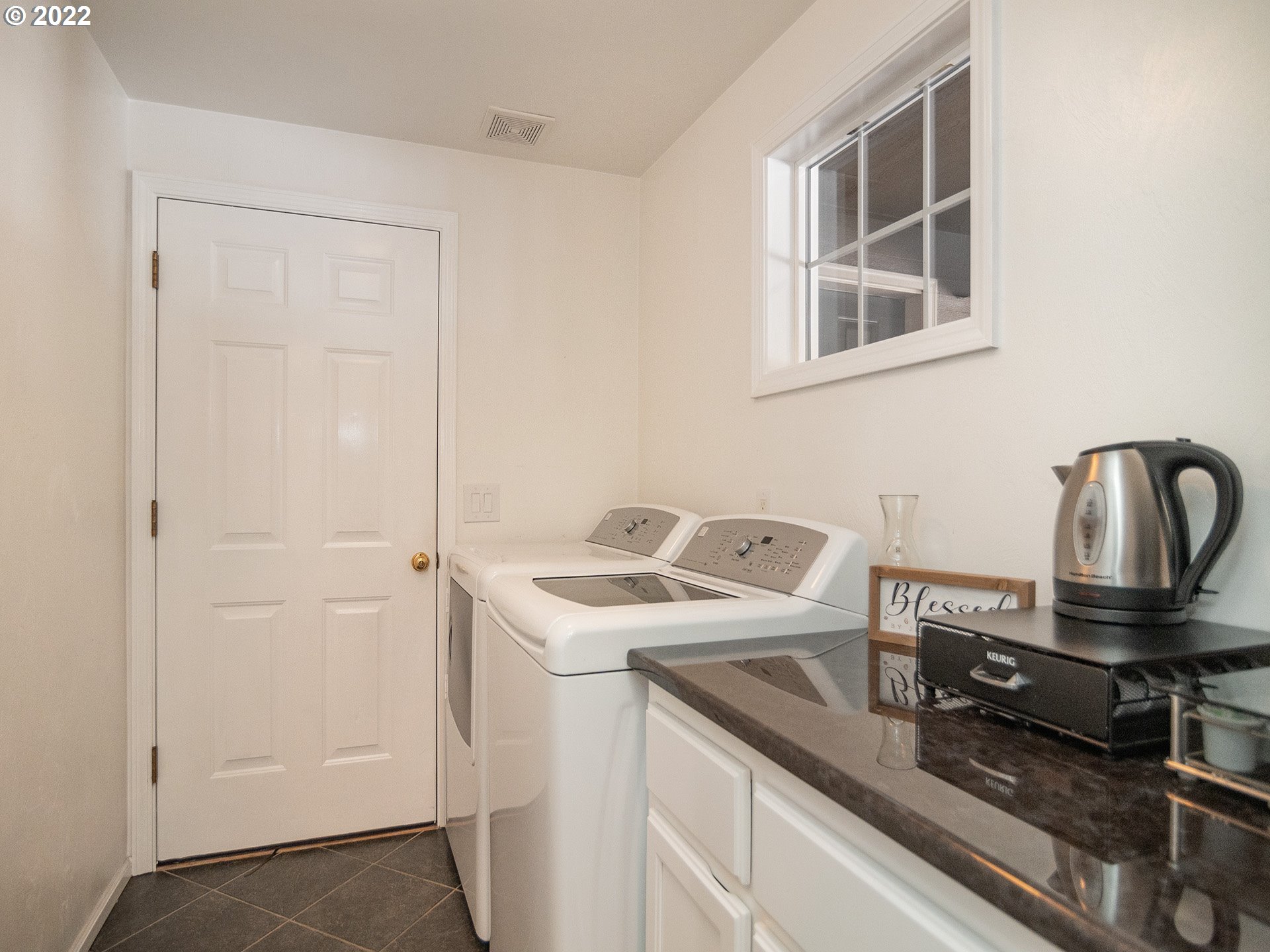 29500 Simmons Road Eugene, OR 97405 - Photo 12 of 32 Gallery Image 12