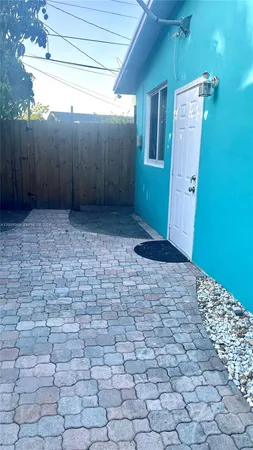 $1,500 | 1537 Northeast 30th Court, Pompano Beach, FL 33064
