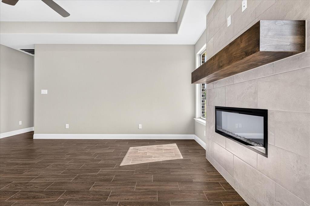 4045 Westfork Way Springtown, TX 76082 - Photo 3 of 39 Gallery Image 3