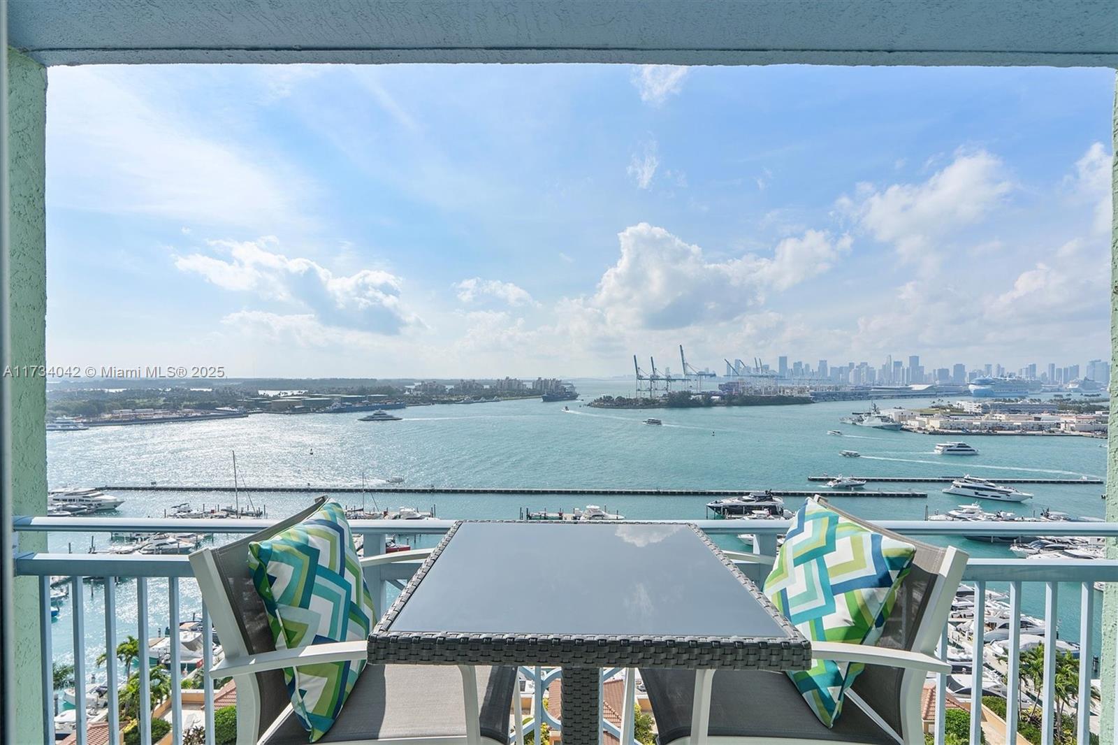 90 Alton Road, Unit 1806 Miami Beach, FL 33139 - Photo 12 of 16