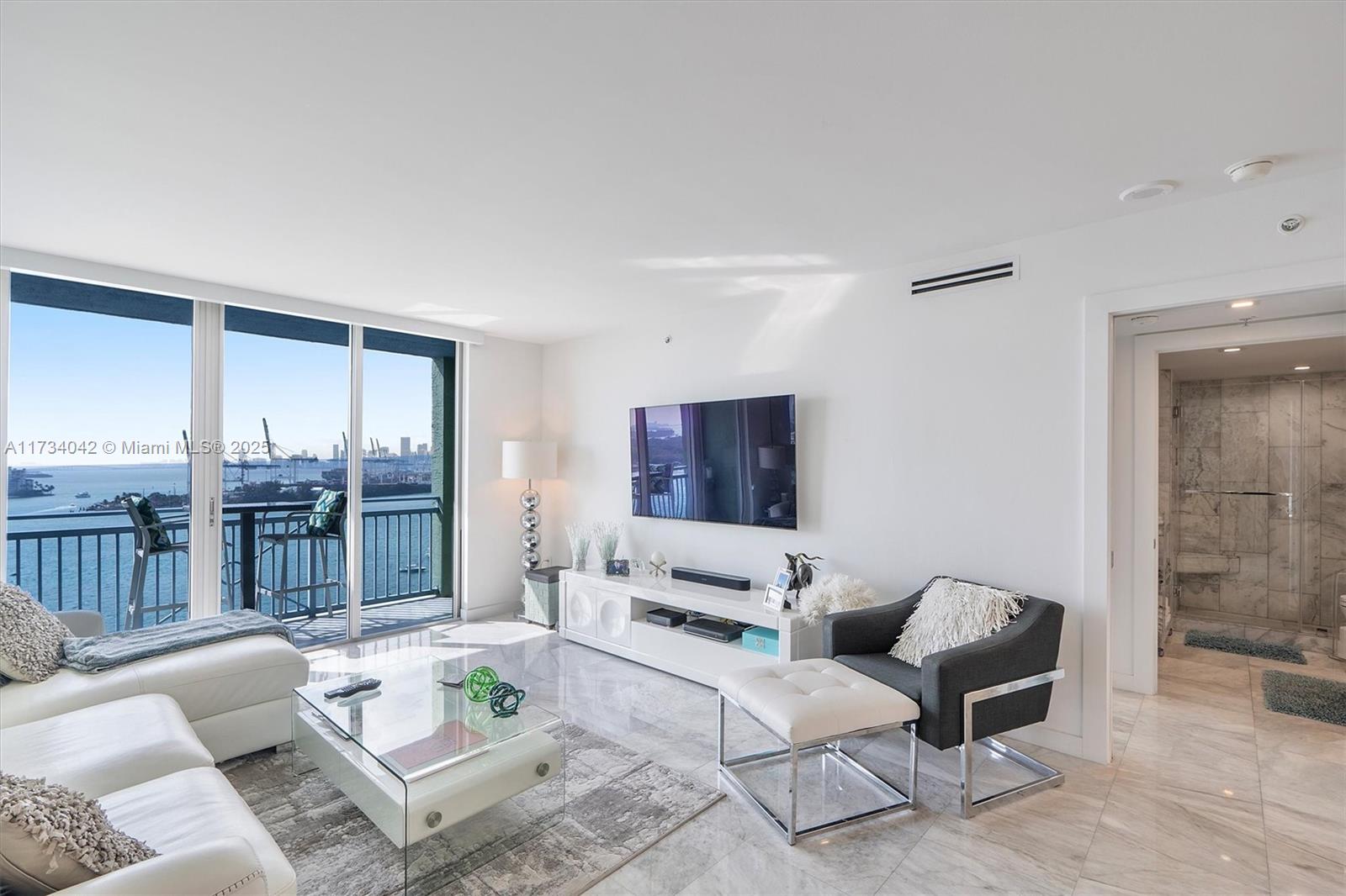 90 Alton Road, Unit 1806 Miami Beach, FL 33139 - Photo 2 of 16