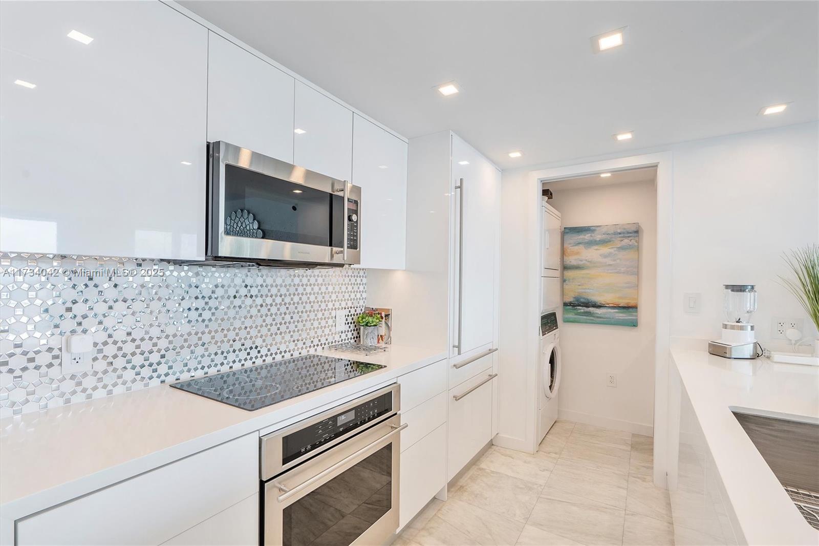 90 Alton Road, Unit 1806 Miami Beach, FL 33139 - Photo 8 of 16