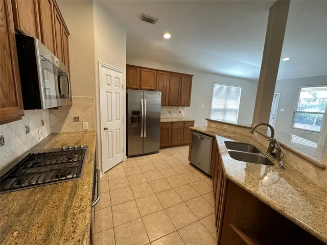 $2,290 | 20115 Monarda Manor Court, Spring, TX 77379