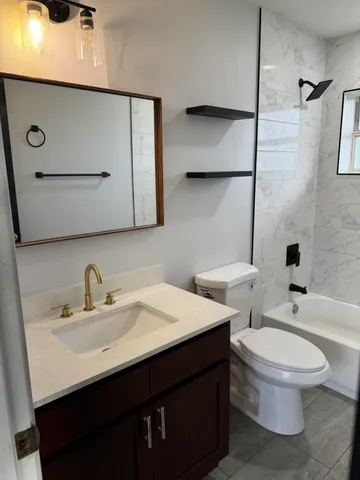 $1,050 | 4250 25th Avenue, Unit B, Vero Beach, FL 32967