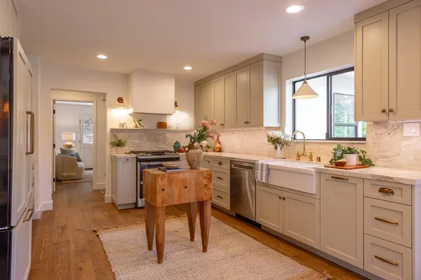 $2,950,000 | 300 West Santa Ana Street, Ojai, CA 93023