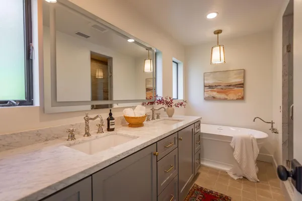 $2,950,000 | 300 West Santa Ana Street, Ojai, CA 93023