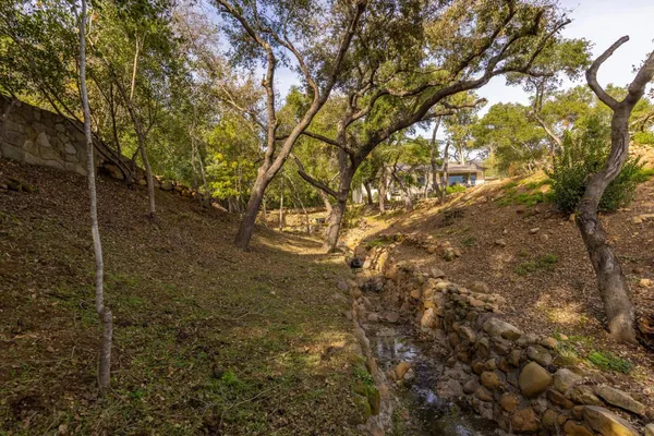 $2,950,000 | 300 West Santa Ana Street, Ojai, CA 93023