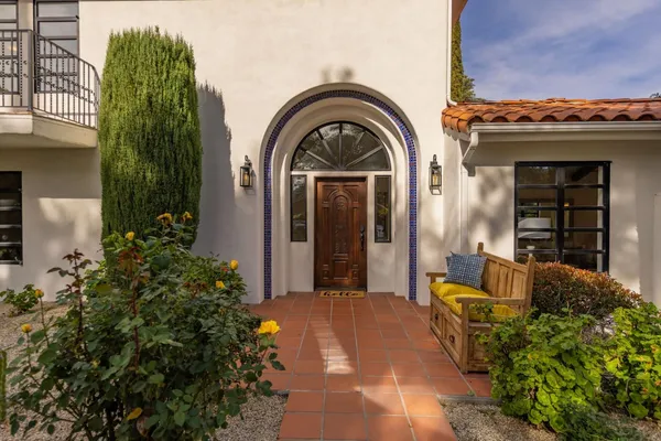 $2,950,000 | 300 West Santa Ana Street, Ojai, CA 93023