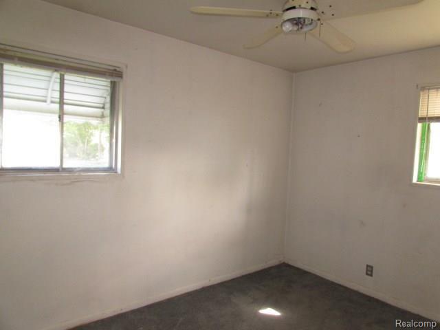 14281 Toepfer Road Warren, MI 48089 - Photo 8 of 15 261-862336-bed3.JPG