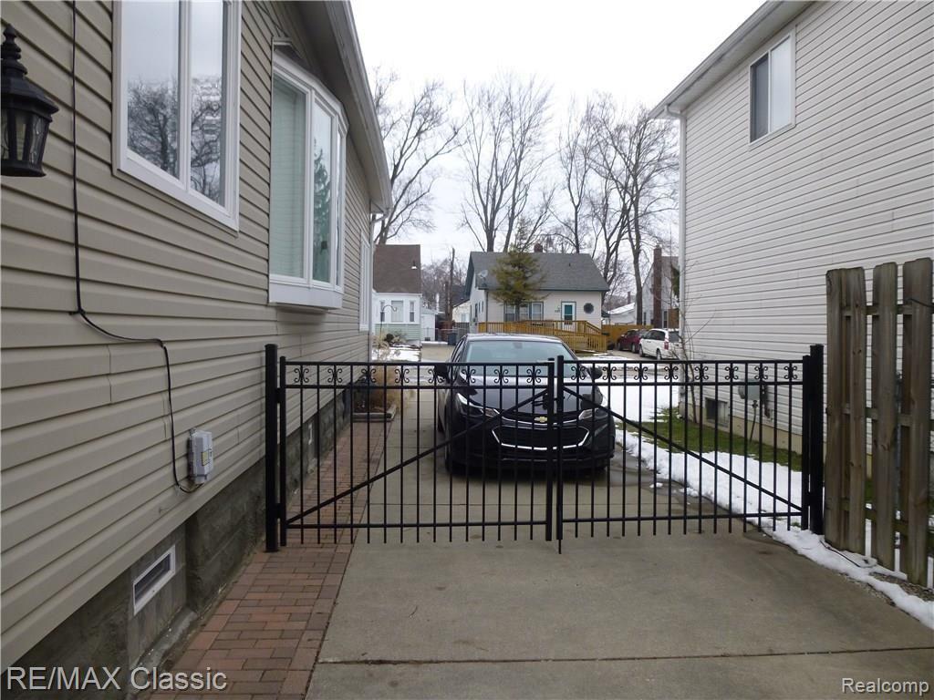 1229 Princeton Road Berkley, MI 48072 - Photo 48 of 56
