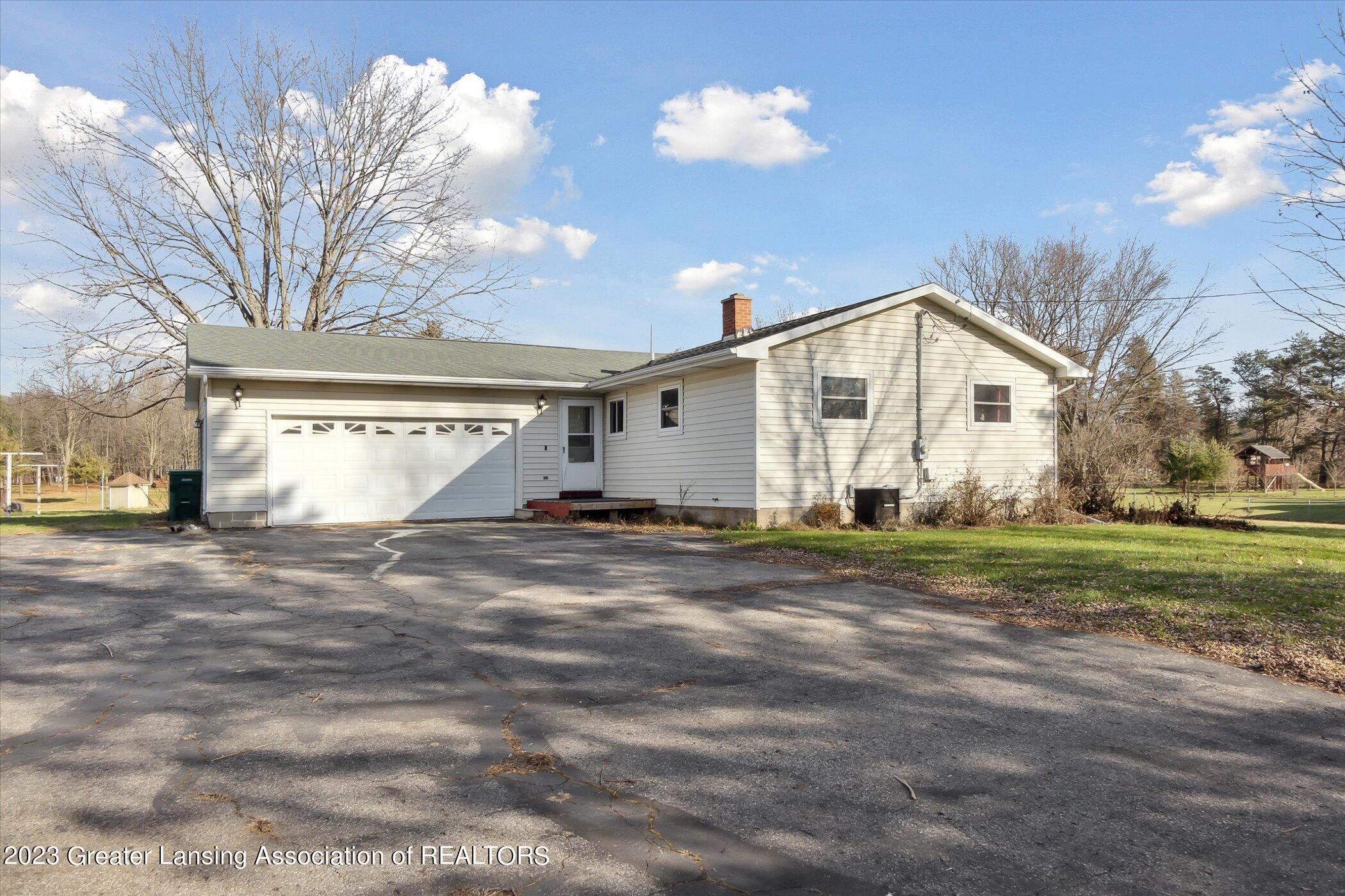 910 West Dansville Road Mason, MI 48854 - Photo 2 of 60 02-910-W-Dansville-Rd-Mason-MI-48854-Win