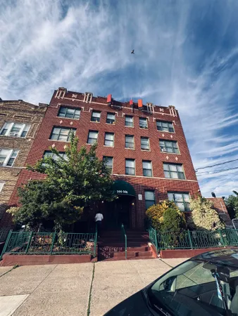 $1,795 | 146 Virginia Avenue, Unit 302, Jersey City, NJ 07304