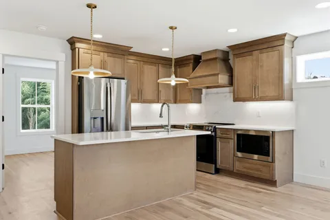 $789,900 | 1020 West Kirkland Avenue, Unit E, Nashville, TN 37216