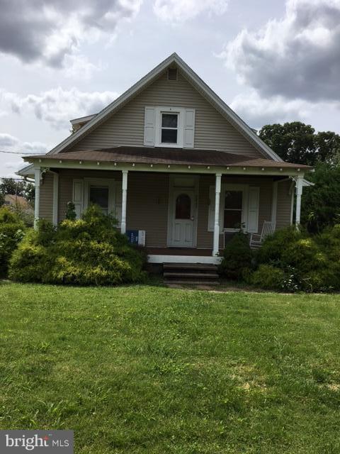 7423 Bay Front Road Baltimore, MD 21219 - Photo 1 of 21 Exterior (Front)