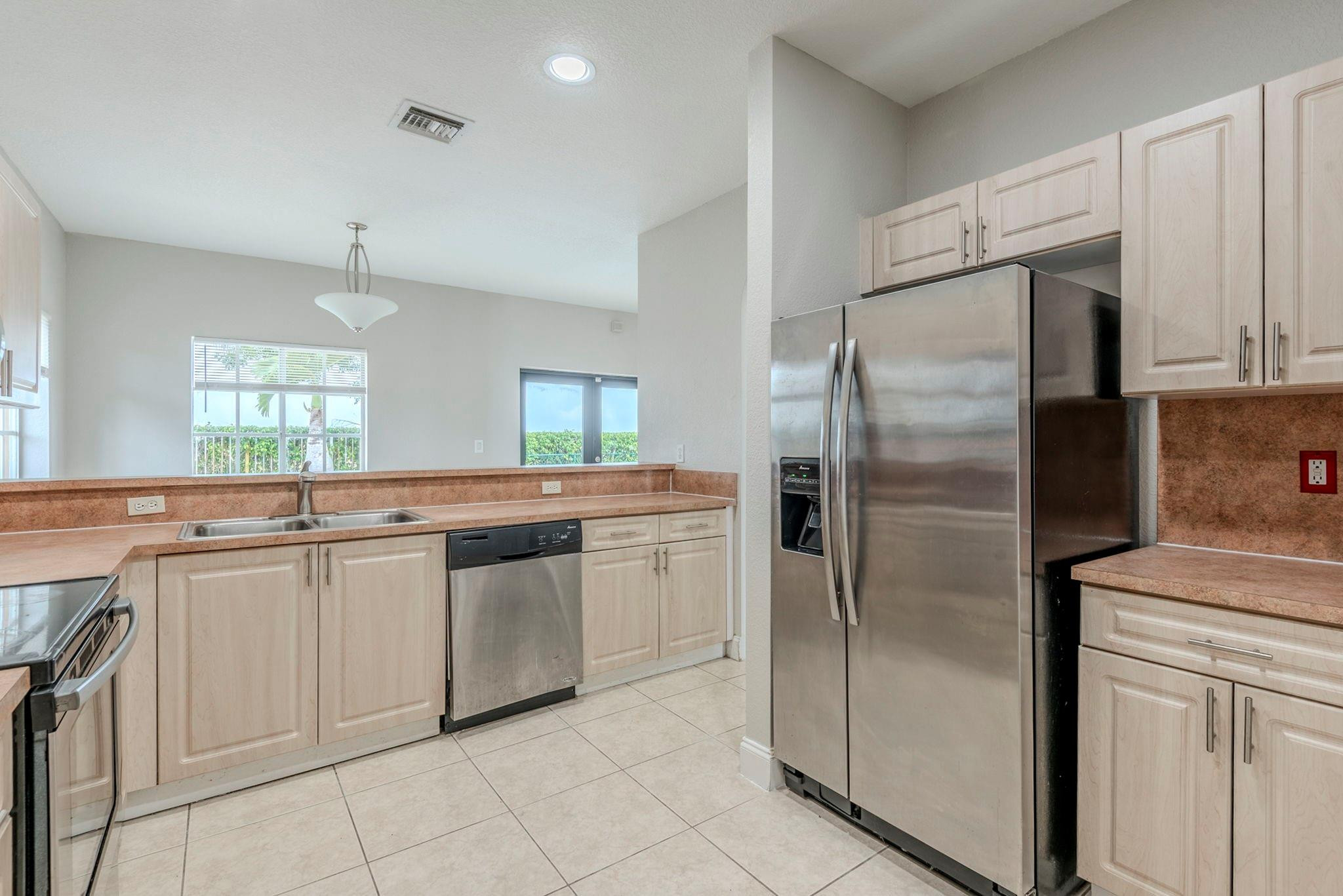 14772 Southwest 161st Place Miami, FL 33196 - Photo 15 of 50 Photo 15