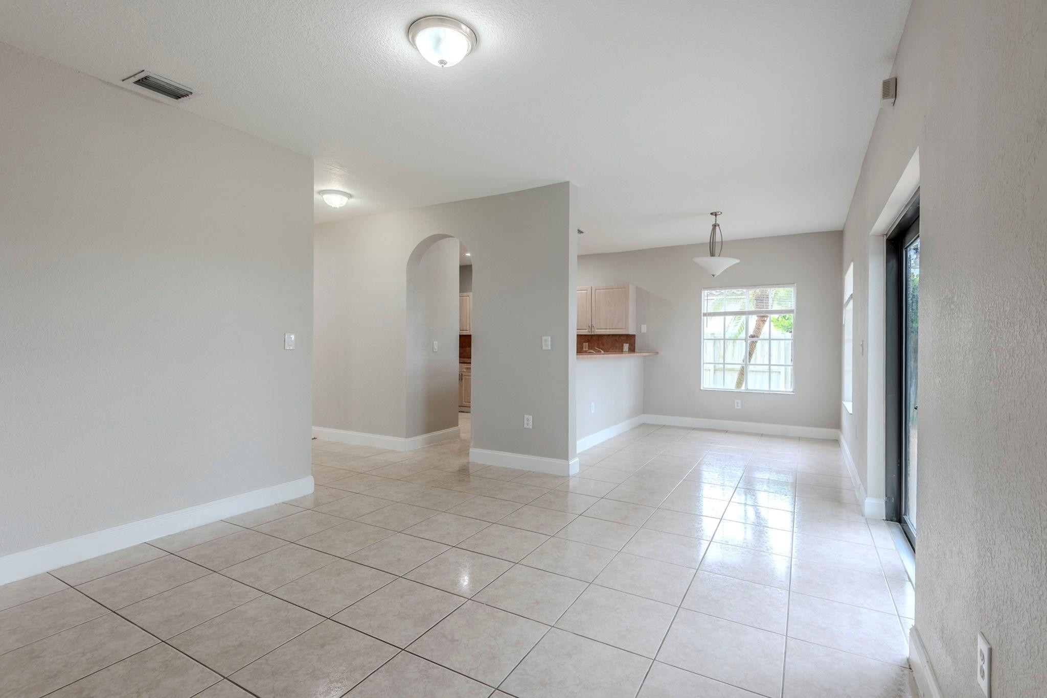 14772 Southwest 161st Place Miami, FL 33196 - Photo 18 of 50 Photo 18