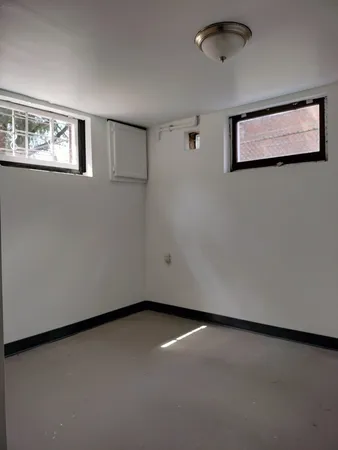 $1,490 | 7910 South Muskegon Avenue, Unit 3, Chicago, IL 60617
