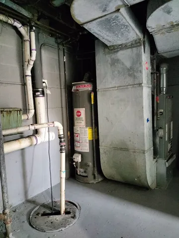 $1,490 | 7910 South Muskegon Avenue, Unit 3, Chicago, IL 60617