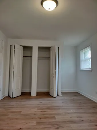 $1,490 | 7910 South Muskegon Avenue, Unit 3, Chicago, IL 60617