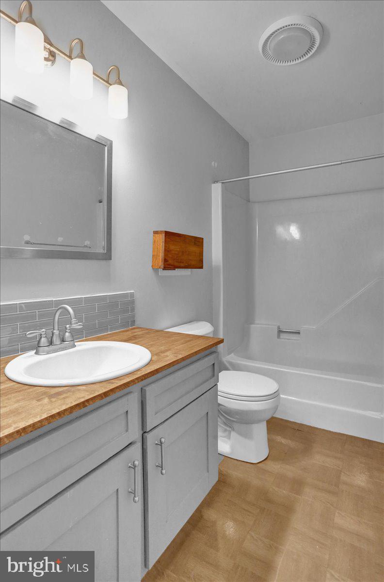 56 Stewart Avenue Sinking Spring, PA 19608 - Photo 22 of 44 Hall Bath