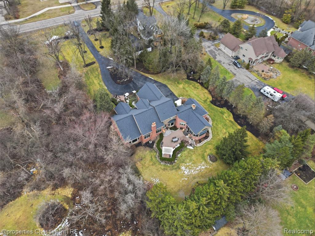 390 East Square Lake Road Troy, MI 48085 - Photo 83 of 91 Gallery Image 83