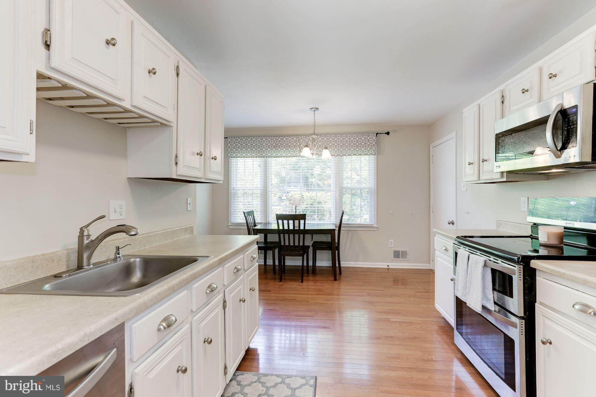 12335 Coleraine Court Reston, VA 20191 - Photo 17 of 84 Kitchen - Hardwood Floors