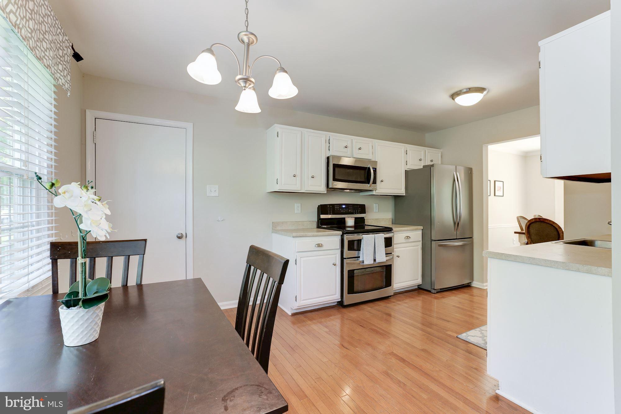 12335 Coleraine Court Reston, VA 20191 - Photo 84 of 84 Kitchen - Open Concept Floor Plan