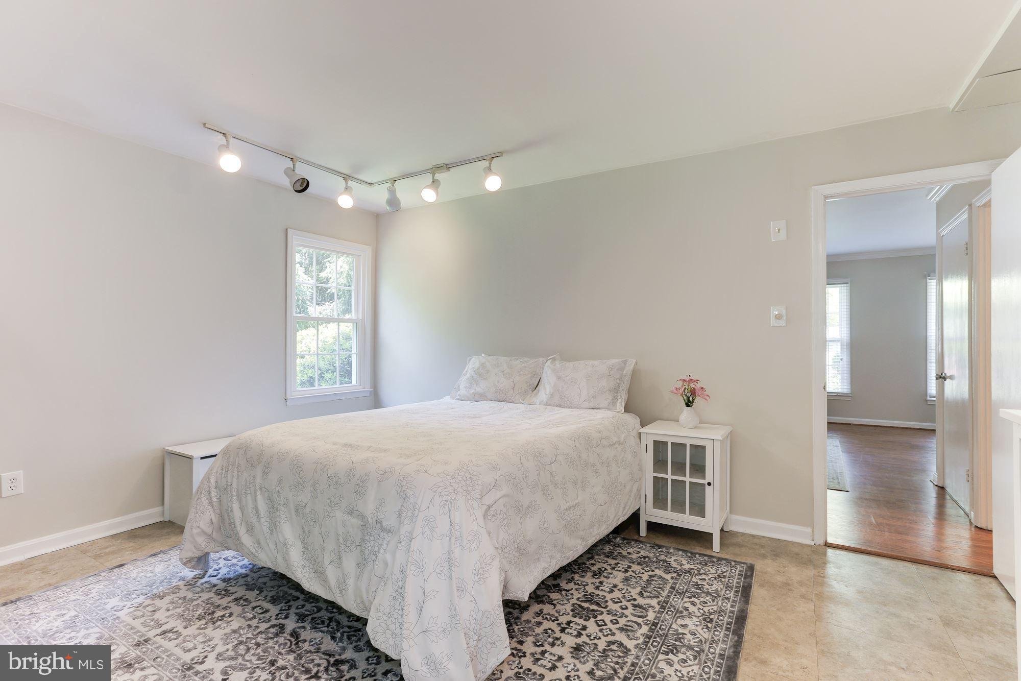 12335 Coleraine Court Reston, VA 20191 - Photo 48 of 84 Bedroom #4 - Makes a Great Nanny Suite!