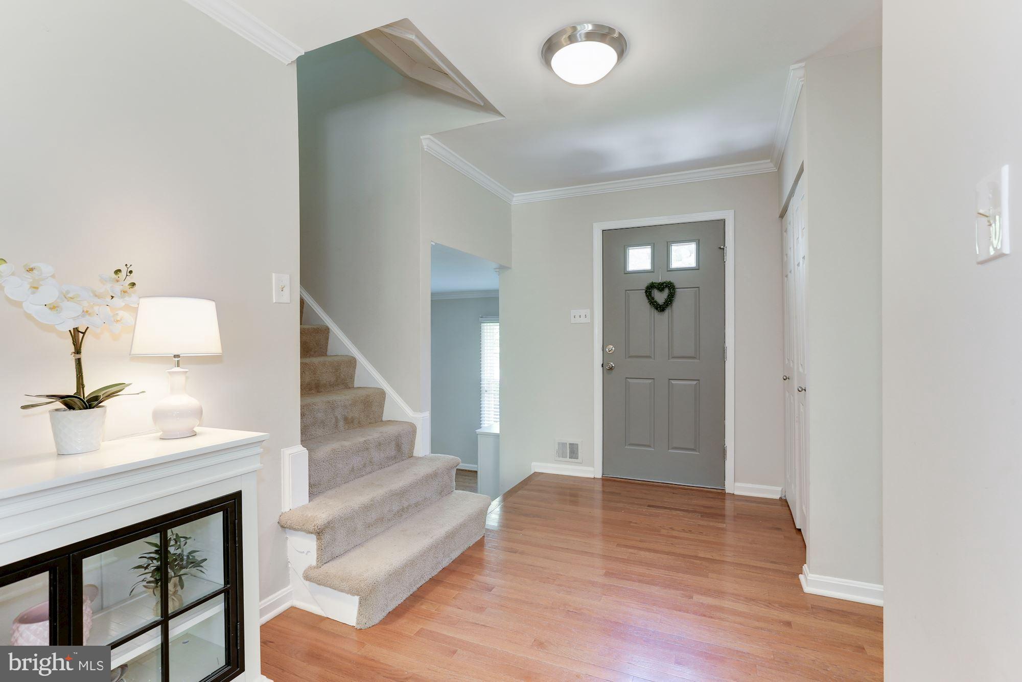12335 Coleraine Court Reston, VA 20191 - Photo 6 of 84 Foyer - Spacious, Warm, & Welcoming!