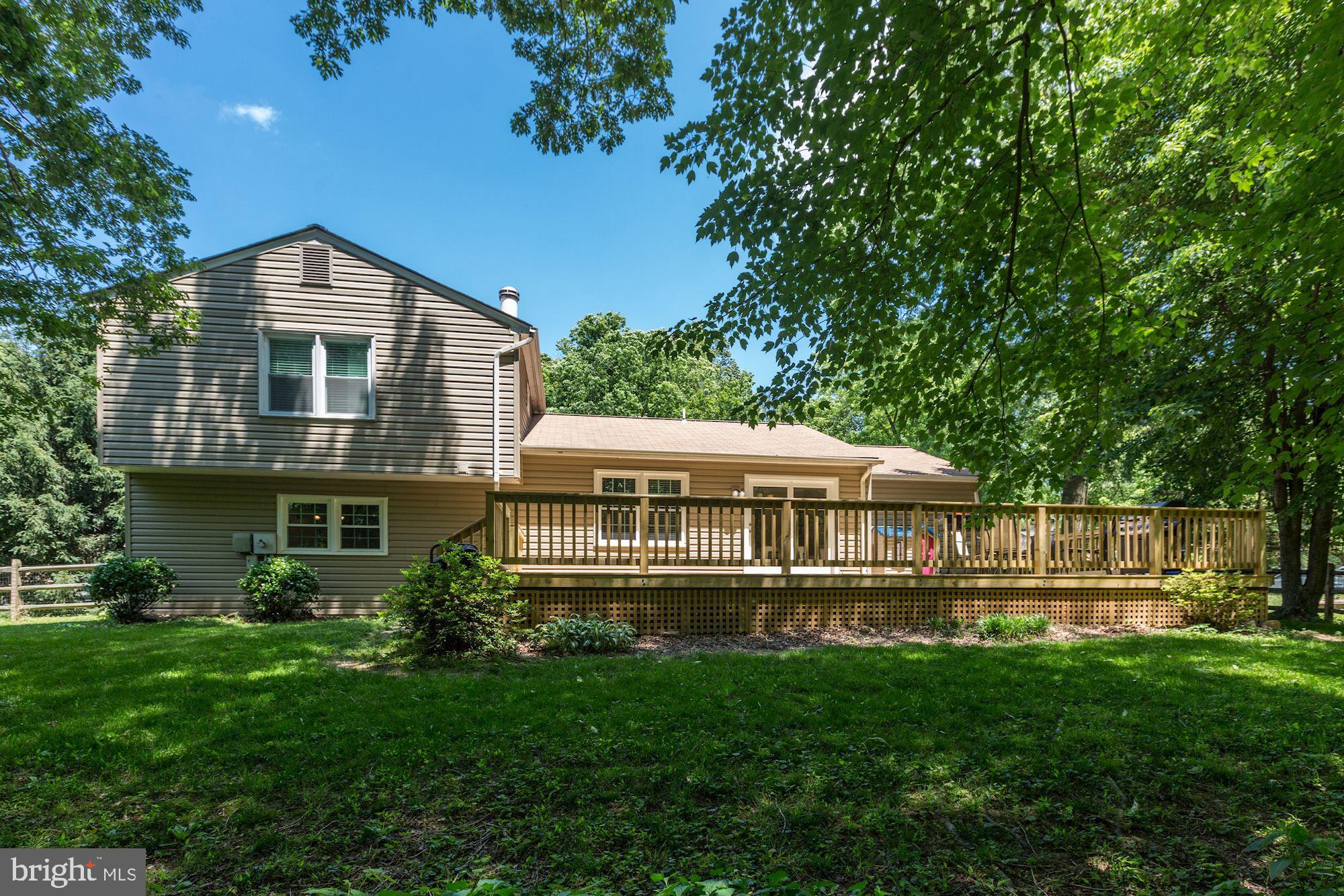 12335 Coleraine Court Reston, VA 20191 - Photo 56 of 84 Exterior Rear of Home