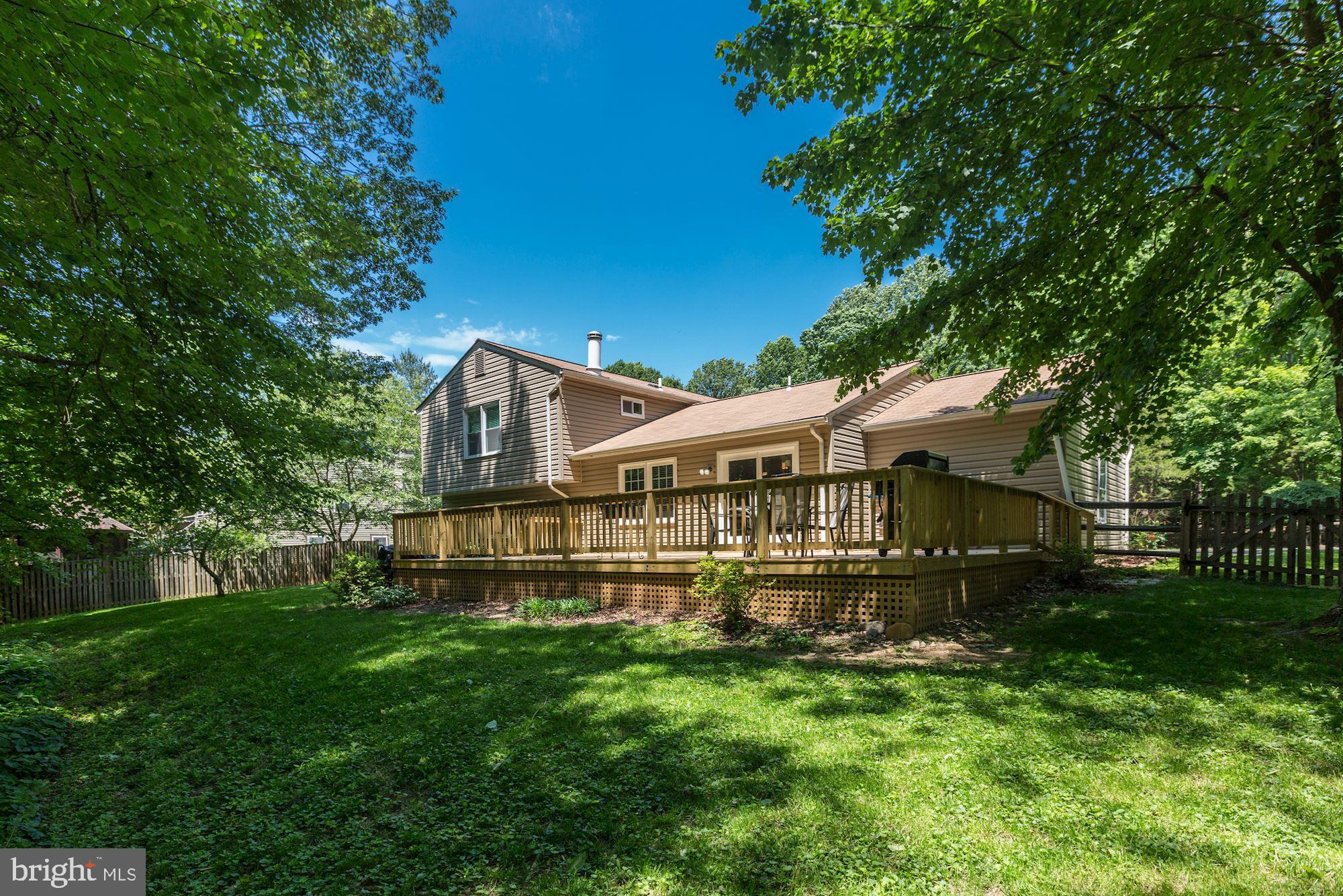12335 Coleraine Court Reston, VA 20191 - Photo 57 of 84 Exterior Rear of Home