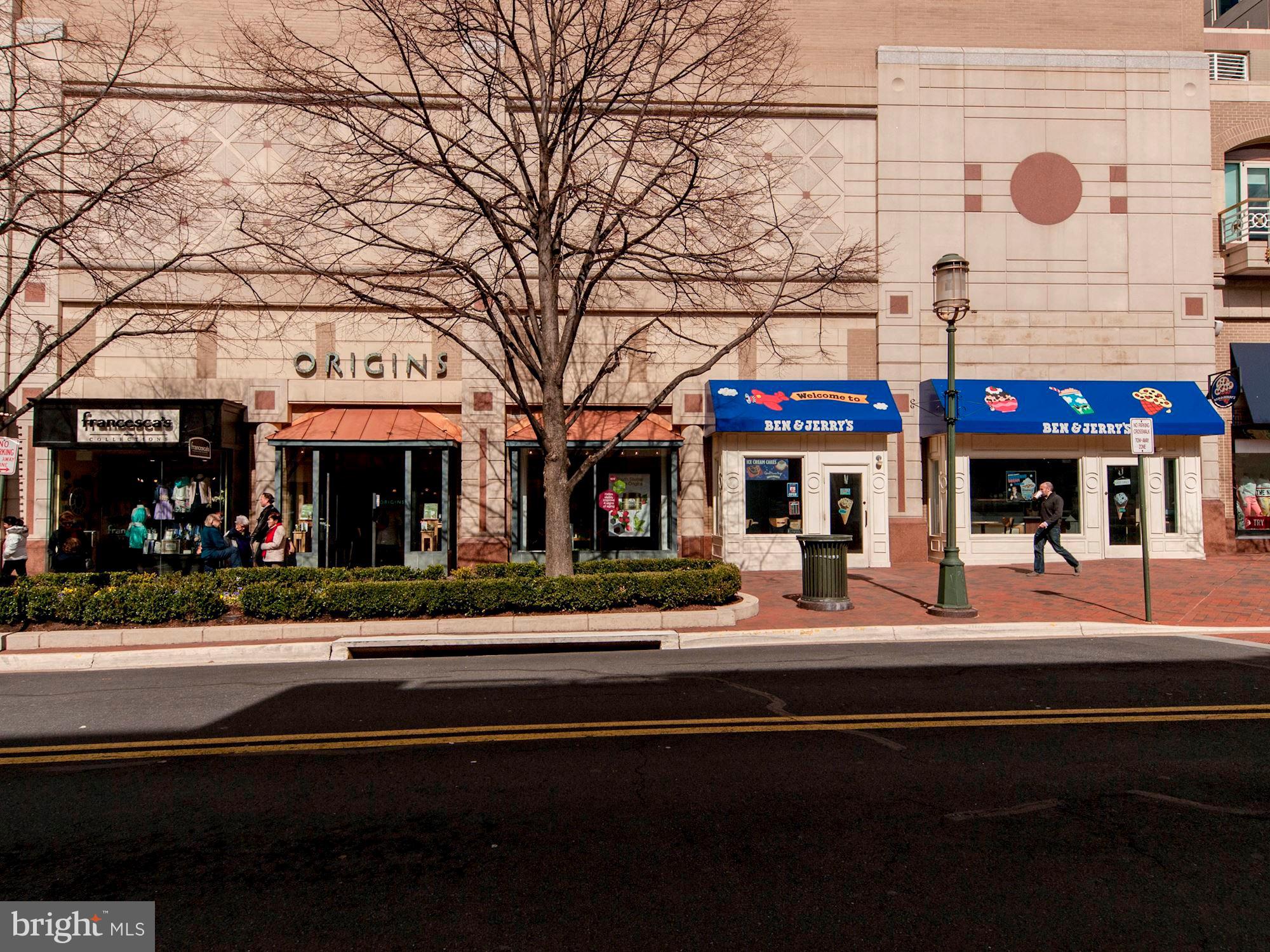 12335 Coleraine Court Reston, VA 20191 - Photo 73 of 84 Reston Town Center Dining