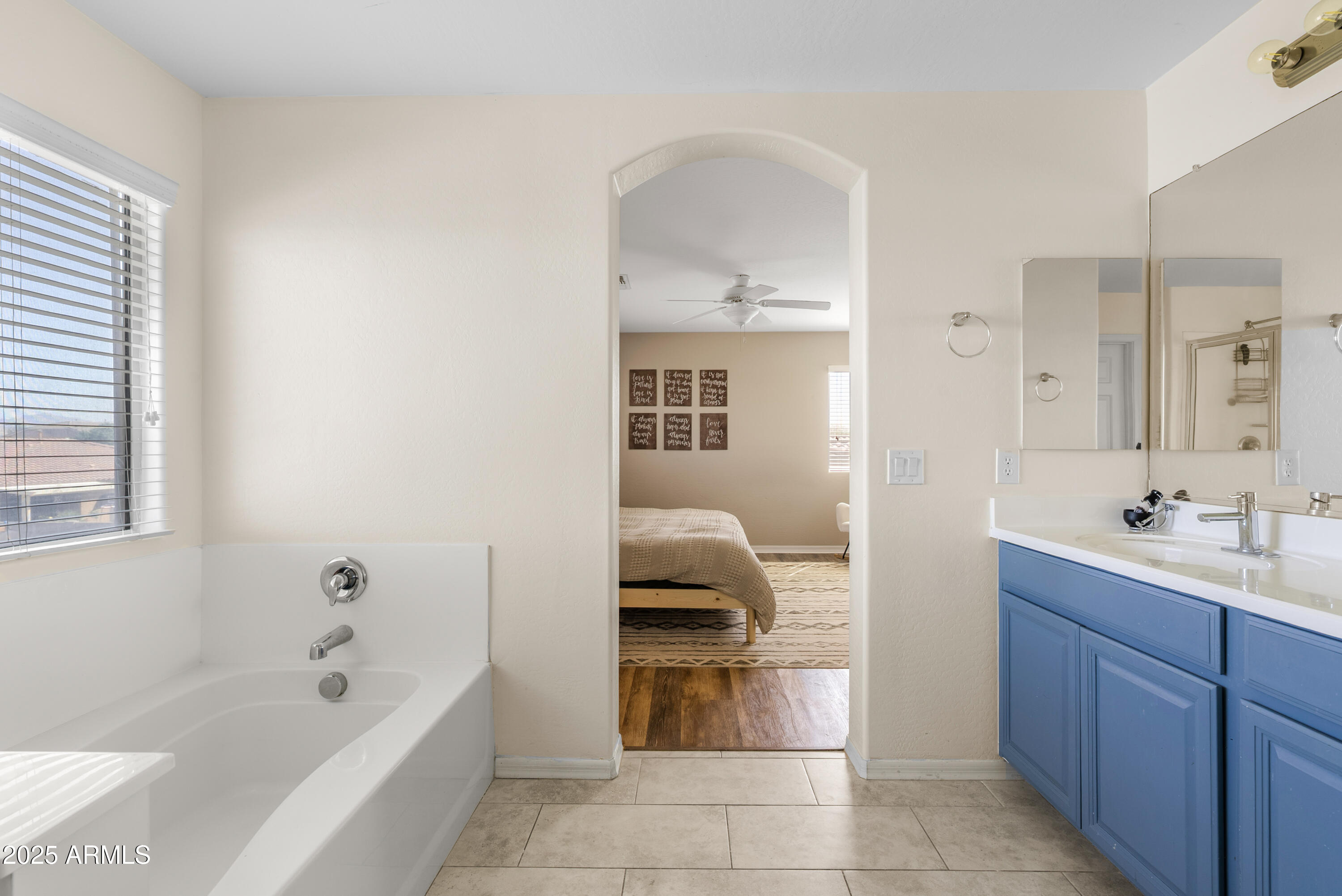 1518 West Crape Road San Tan Valley, AZ 85140 - Photo 20 of 32 Primary Bathroom