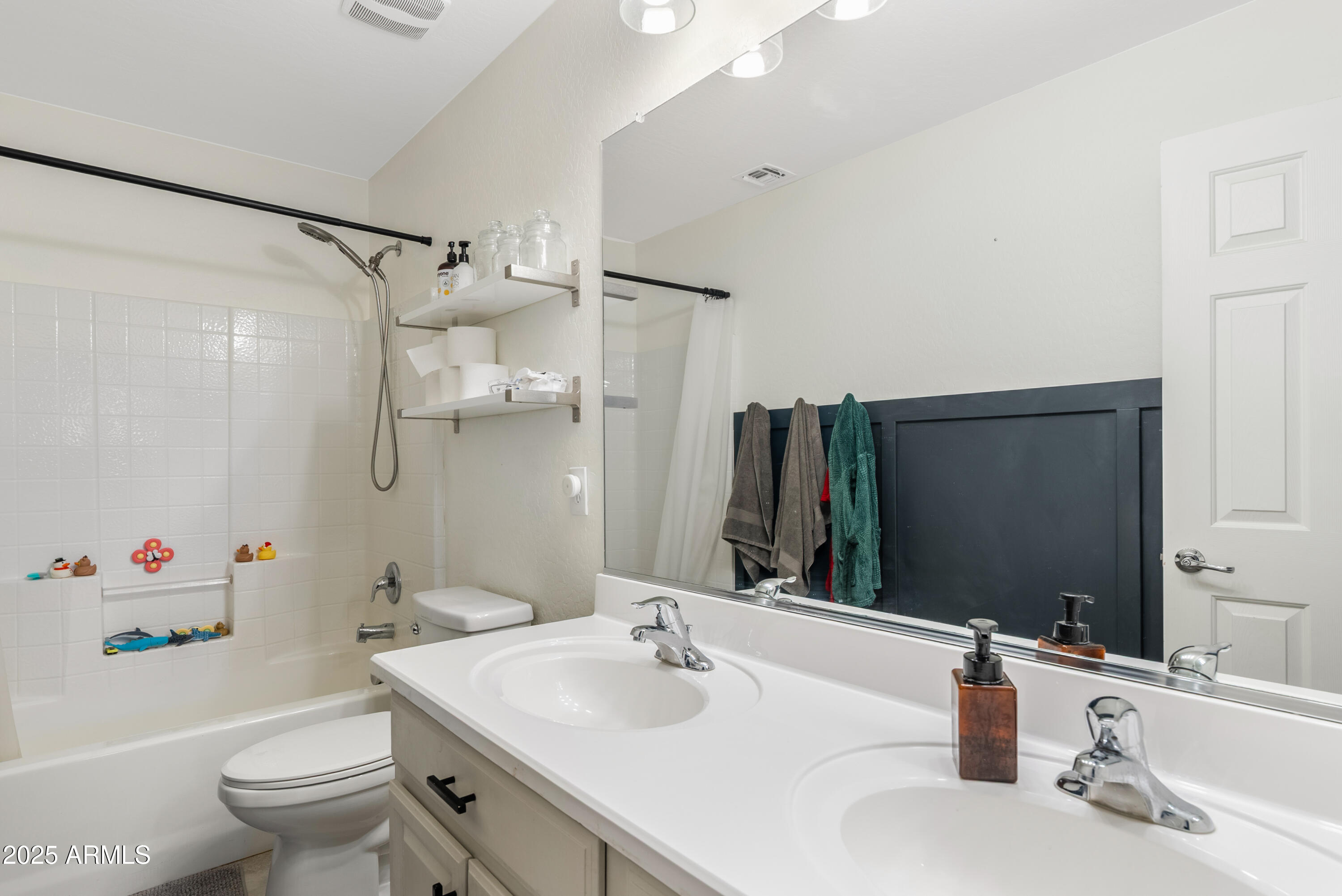 1518 West Crape Road San Tan Valley, AZ 85140 - Photo 27 of 32 Upstairs Bathroom