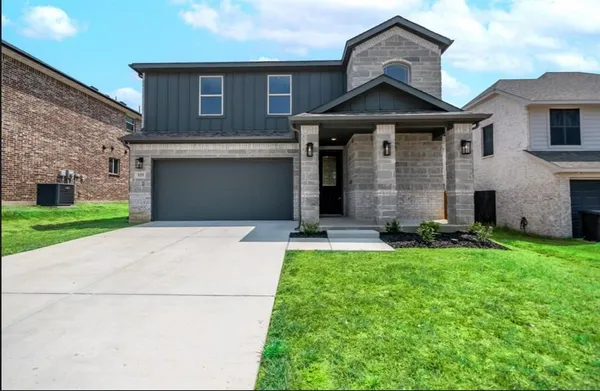 $300,000 | 103 Brooks Drive, Terrell, TX 75160