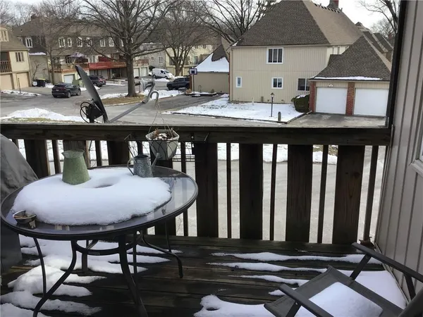 $225,000 | 8395 Northwest Waukomis Drive, Kansas City, MO 64151